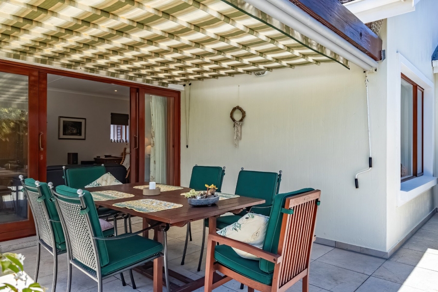 3 Bedroom Property for Sale in The Island Western Cape